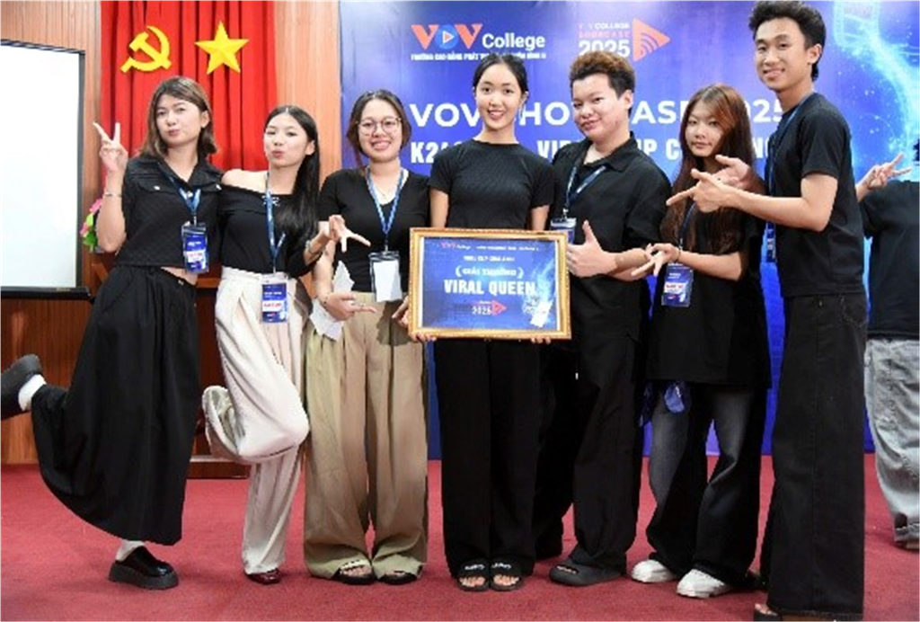 VOV College tổ chức lớp “Kỹ năng sản xuất tin, video clip bằng Smartphone”
